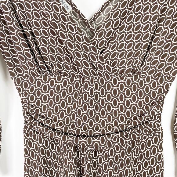 MAGGY LONDON Brown Geometric Print V-Neck Dress - Picture 5 of 7